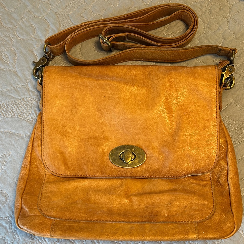 Re:Designed brand camel color Leather crossbody bag